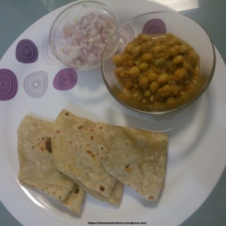 Spicy Chole with Naan